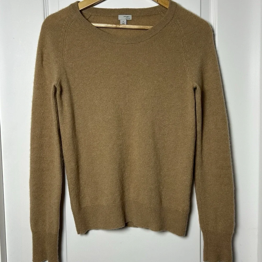 Halogen Cashmere Camel Crewneck Knit Long Sleeve Pullover Sweater Light Academia